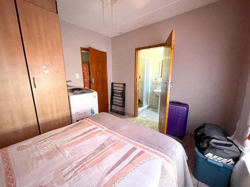 1 Bedroom Property for Sale in Kannoniers Park North West